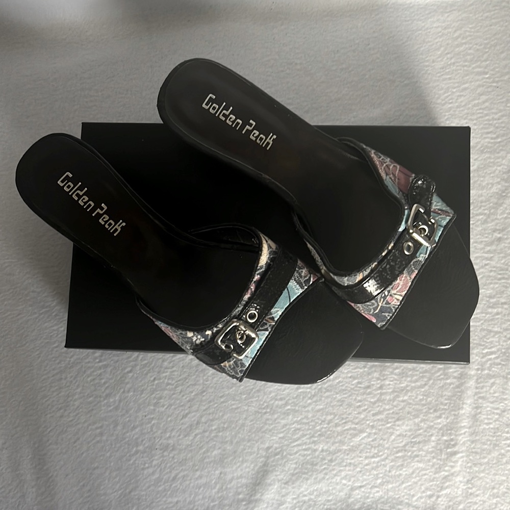 Golden Peak Black Size 9
